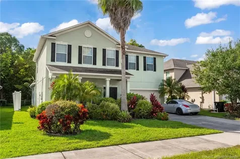 5121 NW Wisk Fern Circle Port St Lucie FL 34986
