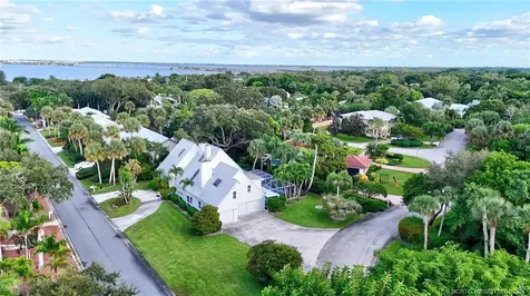 9 Quail Run Lane Stuart FL 34996