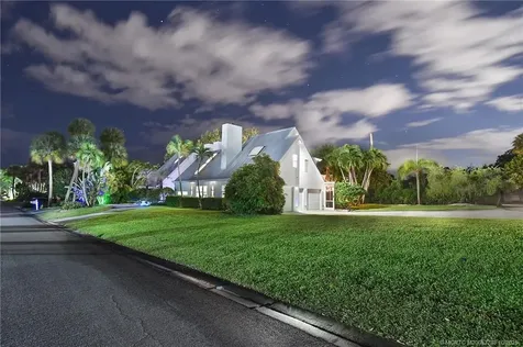 9 Quail Run Lane Stuart FL 34996