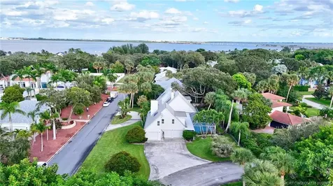 9 Quail Run Lane Stuart FL 34996