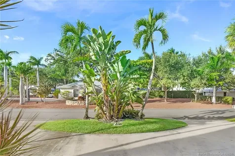 9 Quail Run Lane Stuart FL 34996