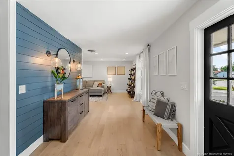 4249 Heather Circle E Palm Beach Gardens FL 33410