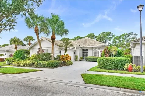 8033 SE Double Tree Drive Hobe Sound FL 33455