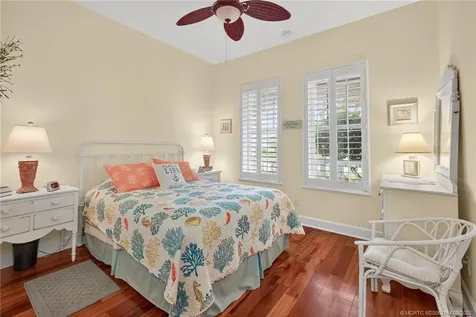 548 NE Canoe Park Circle Port St Lucie FL 34983