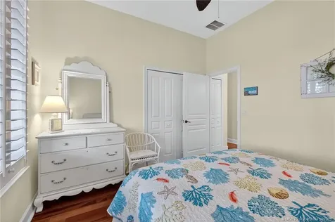 548 NE Canoe Park Circle Port St Lucie FL 34983