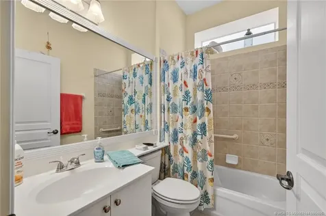 548 NE Canoe Park Circle Port St Lucie FL 34983