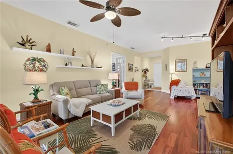 548 NE Canoe Park Circle Port St Lucie FL 34983