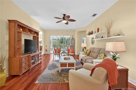 548 NE Canoe Park Circle Port St Lucie FL 34983