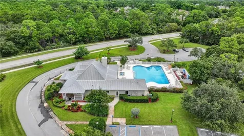 548 NE Canoe Park Circle Port St Lucie FL 34983