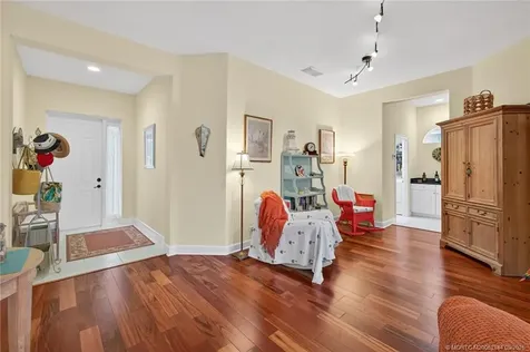 548 NE Canoe Park Circle Port St Lucie FL 34983