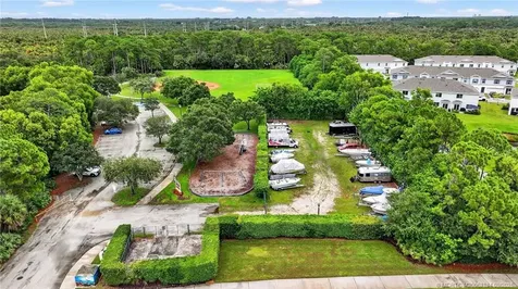 548 NE Canoe Park Circle Port St Lucie FL 34983