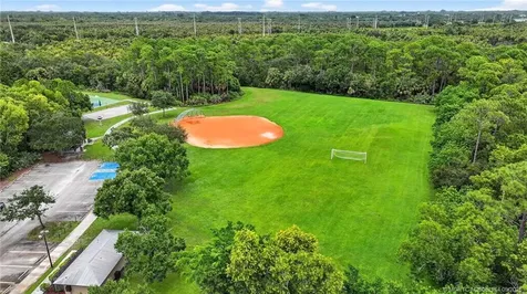 548 NE Canoe Park Circle Port St Lucie FL 34983