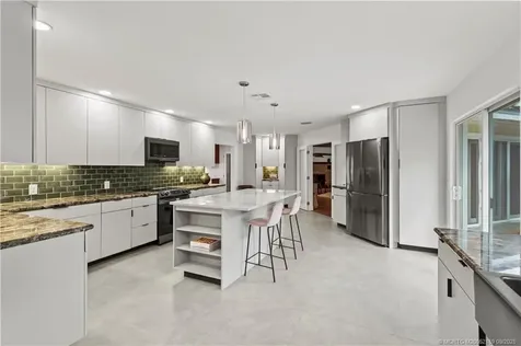 1001 S 11th Street Fort Pierce FL 34950