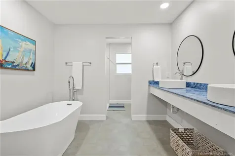 1001 S 11th Street Fort Pierce FL 34950