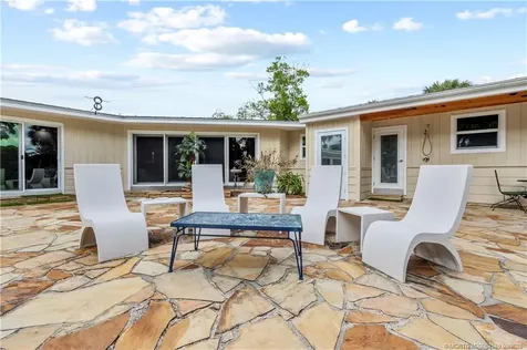 1001 S 11th Street Fort Pierce FL 34950