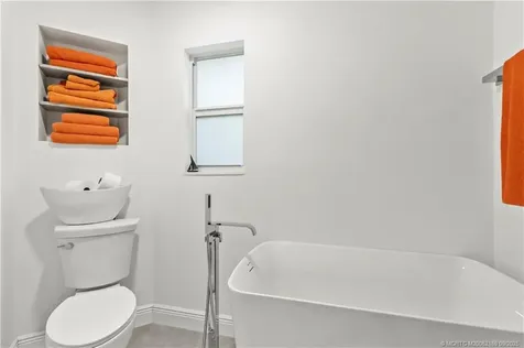 1001 S 11th Street Fort Pierce FL 34950