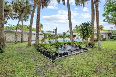 1001 S 11th Street Fort Pierce FL 34950