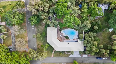 1001 S 11th Street Fort Pierce FL 34950