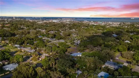 1001 S 11th Street Fort Pierce FL 34950