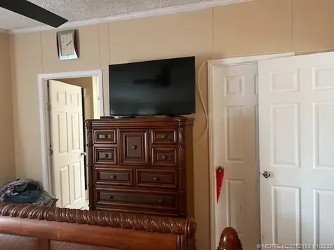 2401 NW 21st Terrace Boynton Beach FL 33436