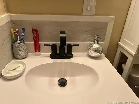 2401 NW 21st Terrace Boynton Beach FL 33436