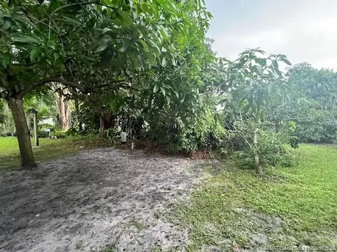 2401 NW 21st Terrace Boynton Beach FL 33436