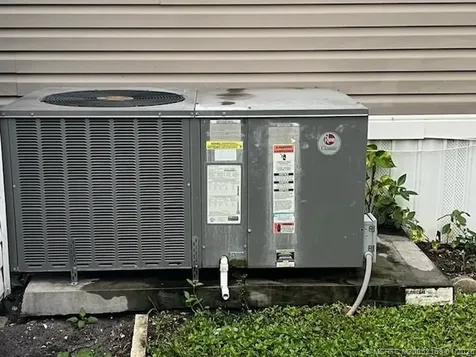 2401 NW 21st Terrace Boynton Beach FL 33436