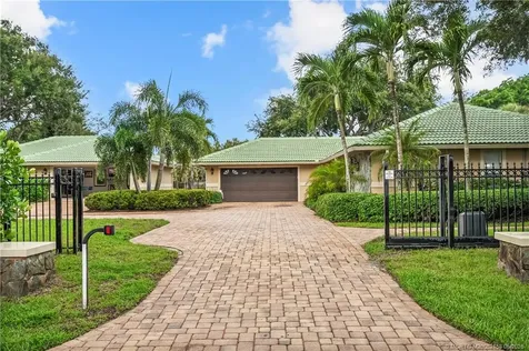 2164 SE Saint Lucie Boulevard Stuart FL 34996
