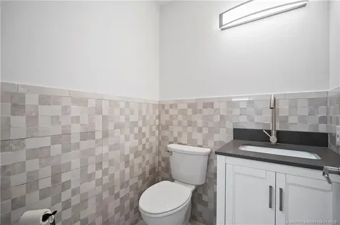 2164 SE Saint Lucie Boulevard Stuart FL 34996