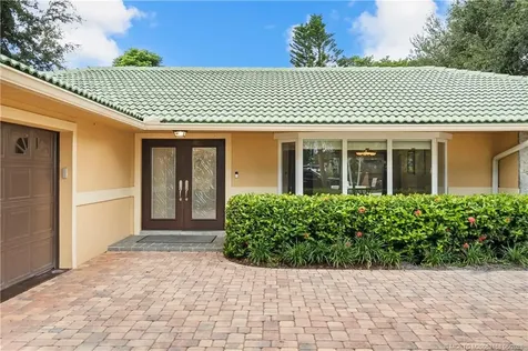 2164 SE Saint Lucie Boulevard Stuart FL 34996
