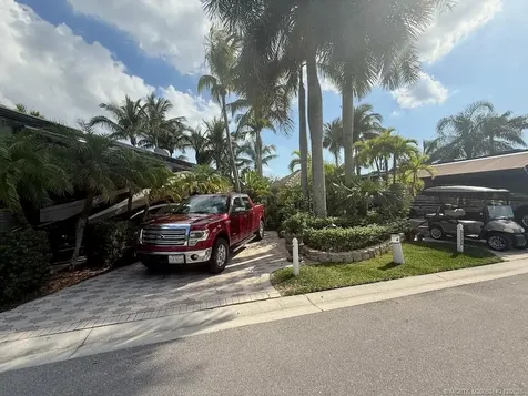 413 NW Chipshot Lane Port St Lucie FL 34986
