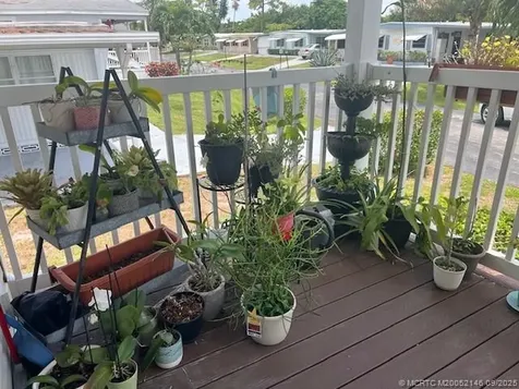 4241 Royal Manor Boulevard Boynton Beach FL 33436