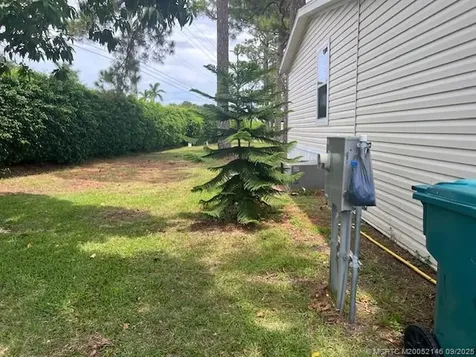 4241 Royal Manor Boulevard Boynton Beach FL 33436