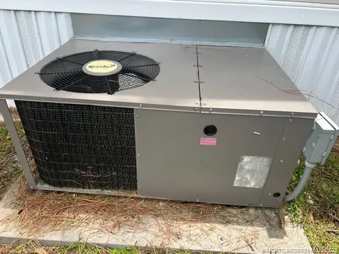 4241 Royal Manor Boulevard Boynton Beach FL 33436