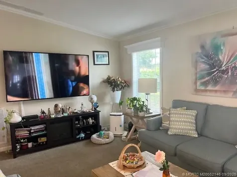 4241 Royal Manor Boulevard Boynton Beach FL 33436