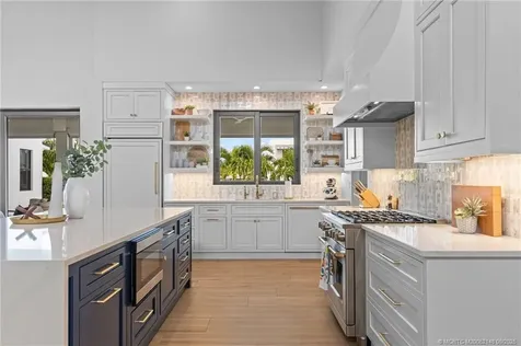 1110 Fairview Lane Riviera Beach FL 33404