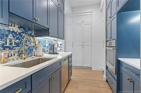 1110 Fairview Lane Riviera Beach FL 33404