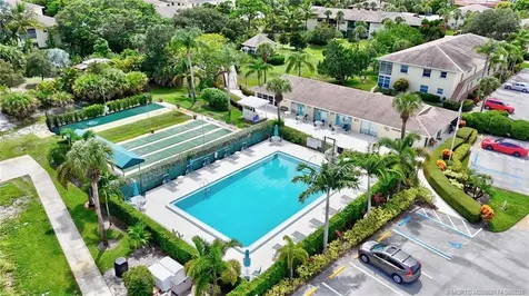 2950 SE Ocean Boulevard Stuart FL 34996