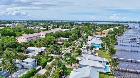 2950 SE Ocean Boulevard Stuart FL 34996