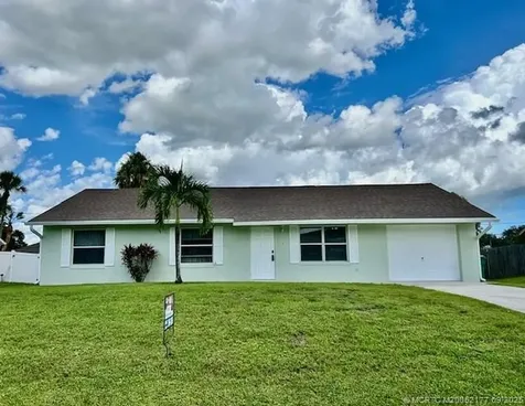 1219 SW Bellevue Avenue Port St Lucie FL 34953