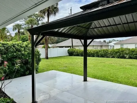 1219 SW Bellevue Avenue Port St Lucie FL 34953