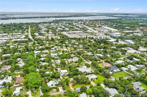 217 SE Oriole Avenue Stuart FL 34996