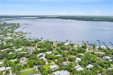 217 SE Oriole Avenue Stuart FL 34996