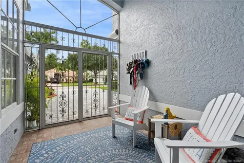 616 SW Lake Charles Circle Port St Lucie FL 34986