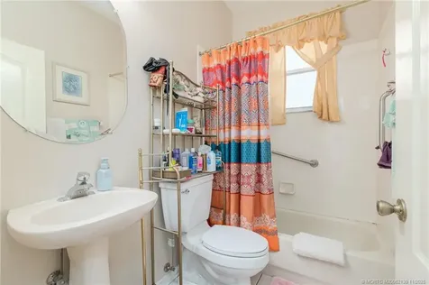 895 NW Sassafras Terrace Jensen Beach FL 34957