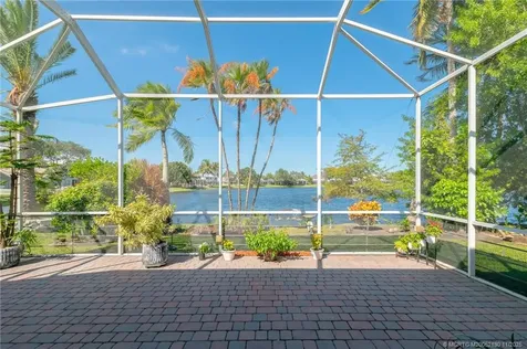 895 NW Sassafras Terrace Jensen Beach FL 34957