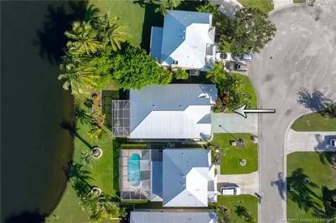 895 NW Sassafras Terrace Jensen Beach FL 34957