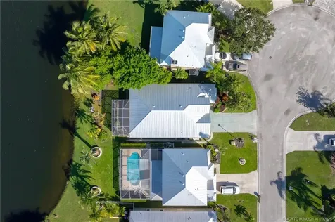 895 NW Sassafras Terrace Jensen Beach FL 34957