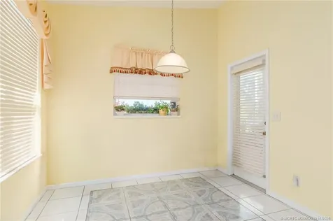 895 NW Sassafras Terrace Jensen Beach FL 34957