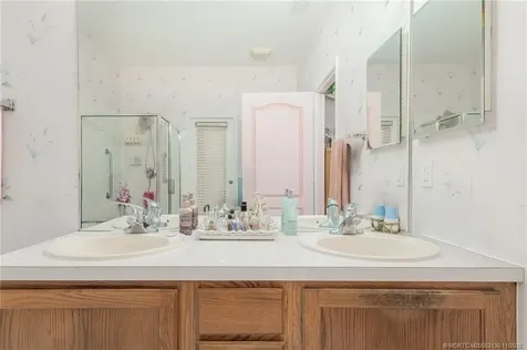 895 NW Sassafras Terrace Jensen Beach FL 34957